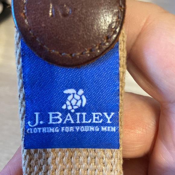 Little boys belt size 22. Hunter green with brown labs - Picture 8 of 8